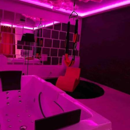 CourcouronnesJeu De Regards - Jacuzzi/Balneo公寓 外观 照片